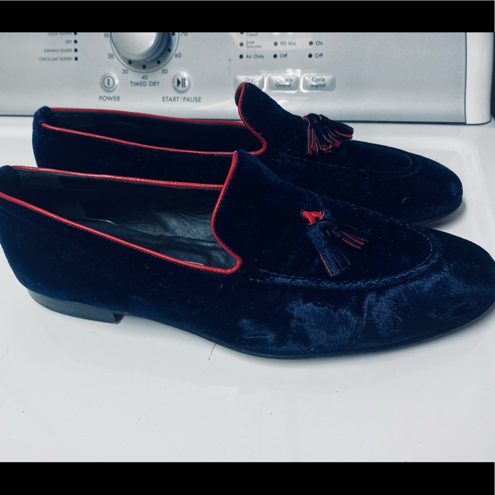 Rafa go navy and red velvet slippers